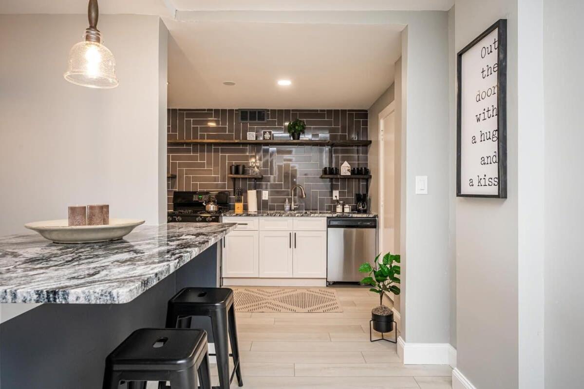 فيلا Atl Downtown 2Br King Bed Free Parking Lm1003 أتلانتا المظهر الخارجي الصورة